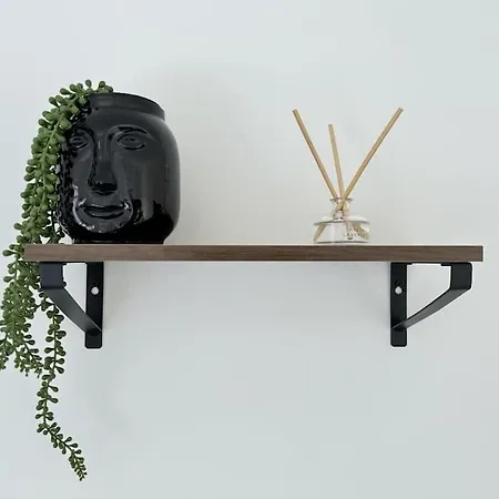 Stylish In - Free Wifi & Parking - Close To Racecourse & Centre Apartment *