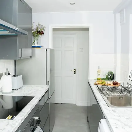 Daire Stylish In - Free Wifi & Parking - Close To Racecourse & Centre York