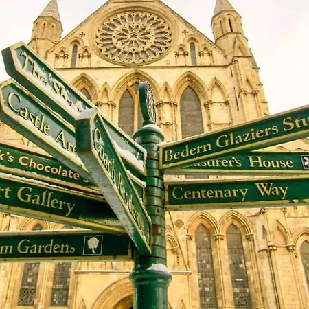 Stylish In - Free Wifi & Parking - Close To Racecourse & Centre * York