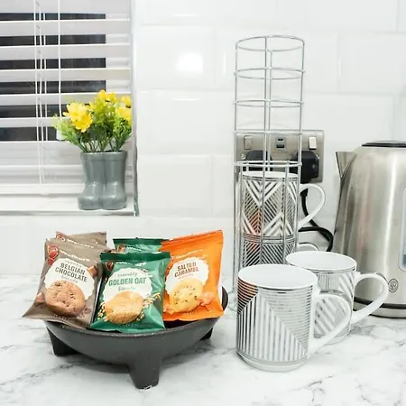 Daire Stylish In - Free Wifi & Parking - Close To Racecourse & Centre