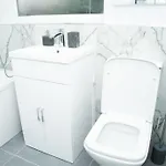 아파트 Stylish In - Free Wifi & Parking - Close To Racecourse & Centre *