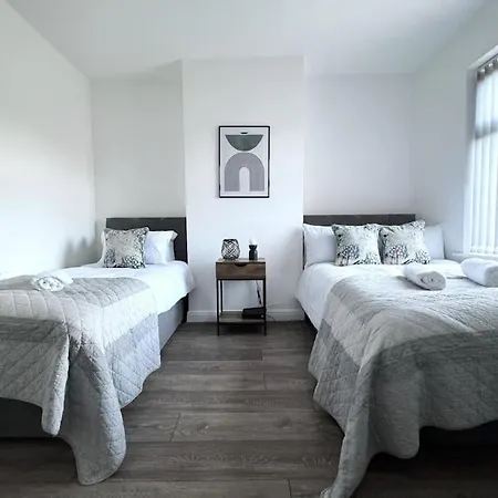 Stylish In - Free Wifi & Parking - Close To Racecourse & Centre Apartamento York